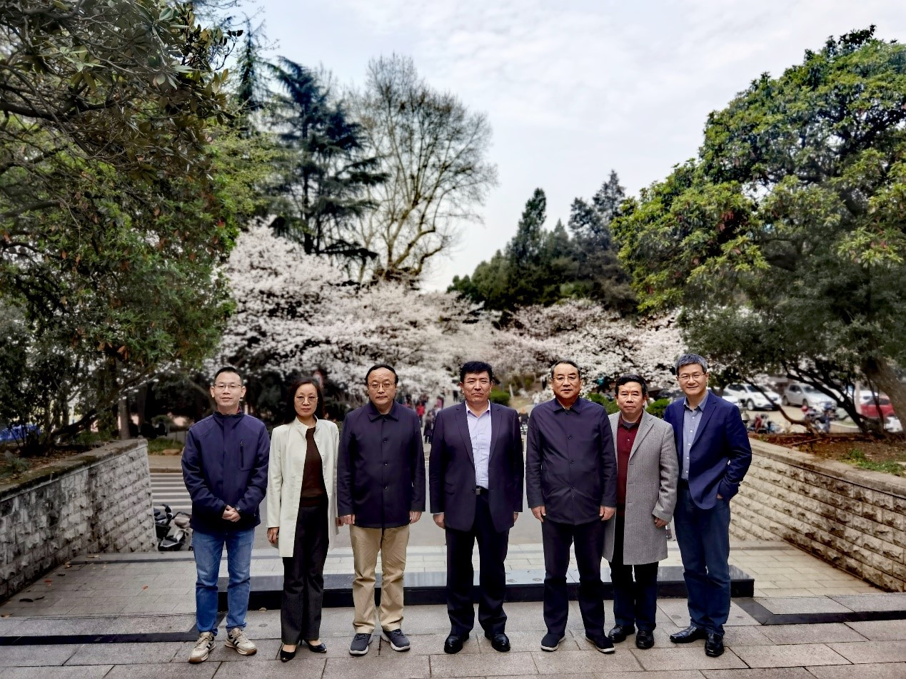 qm球盟会来院访问