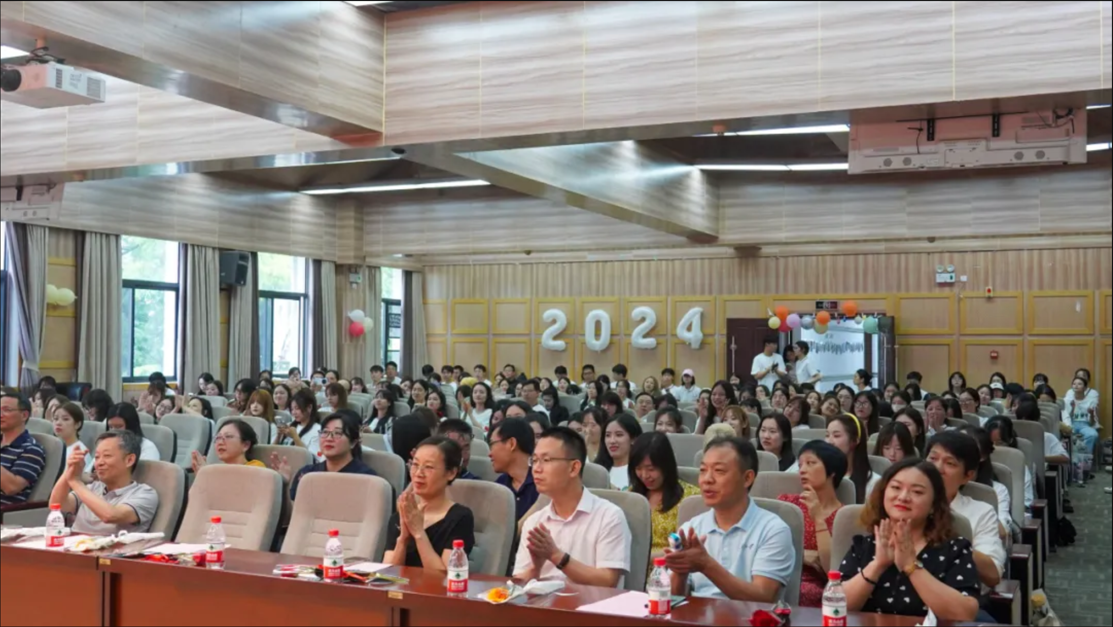 毕业季 | qm球盟会2024届毕业仪式隆重举行
